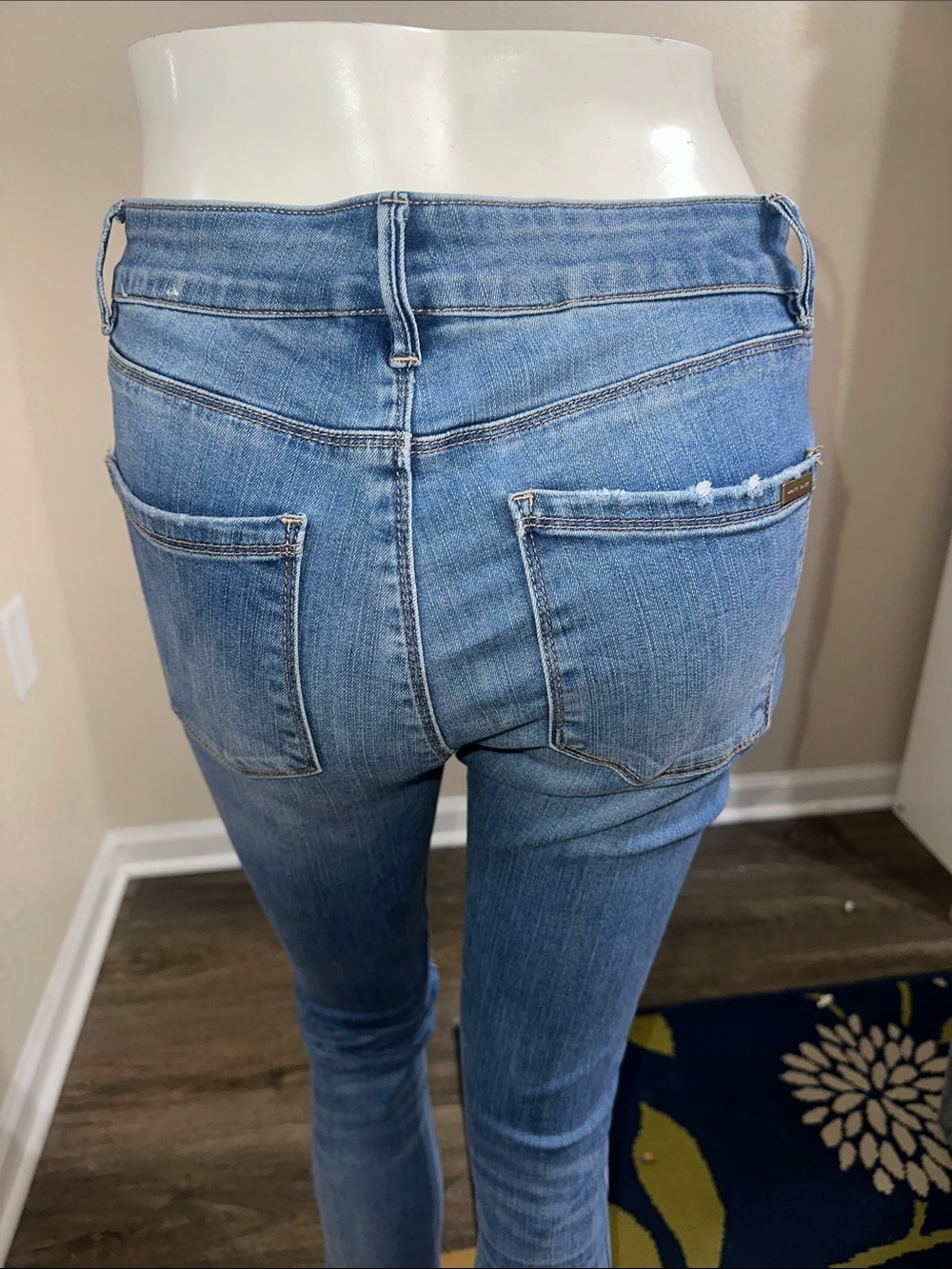 The Slim size 8R  White House Black Market Women's Skinny Jeans - Picture 2 of 8